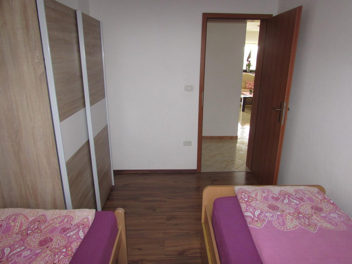 אומאג Apartments Goga מראה חיצוני תמונה