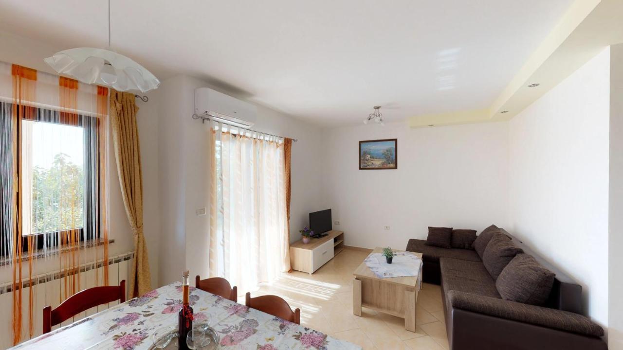 אומאג Apartments Goga מראה חיצוני תמונה