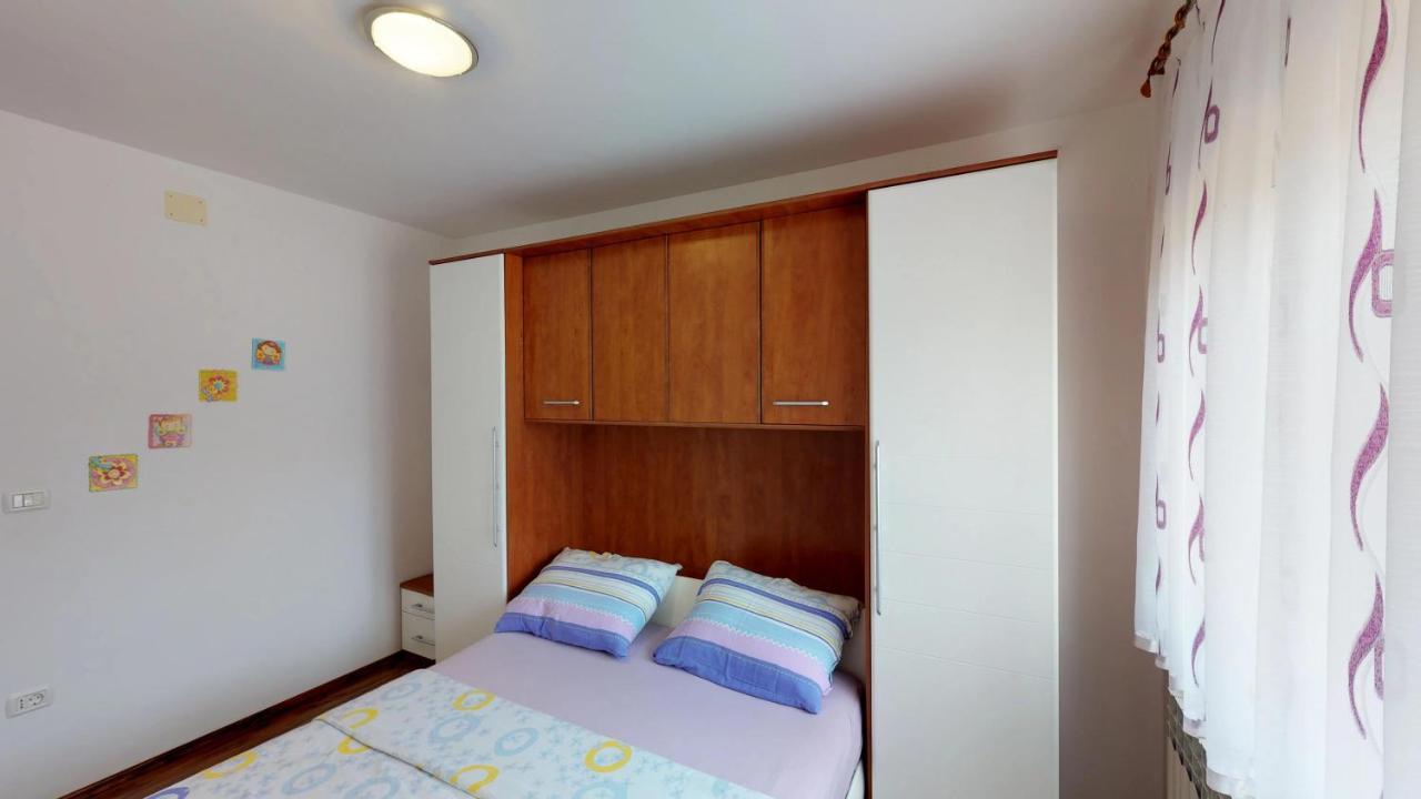 אומאג Apartments Goga מראה חיצוני תמונה