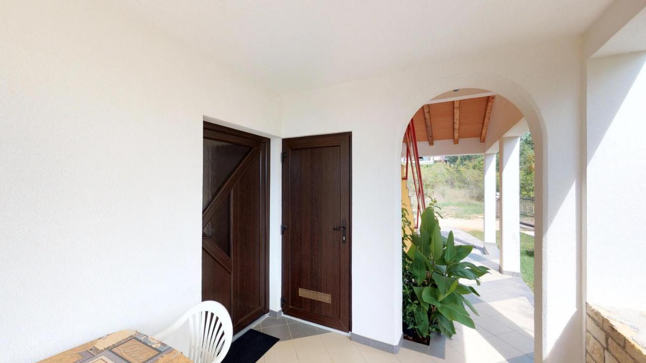 אומאג Apartments Goga מראה חיצוני תמונה