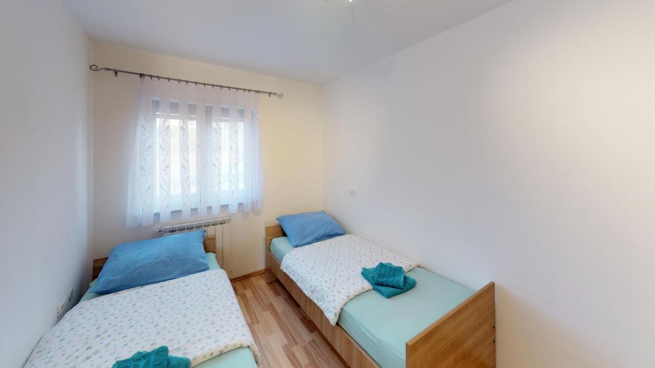 אומאג Apartments Goga מראה חיצוני תמונה
